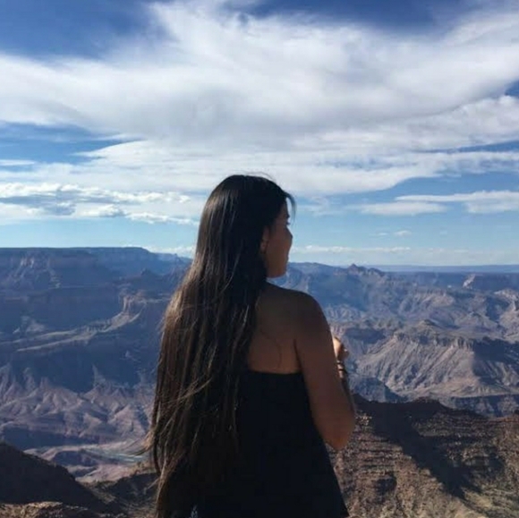 Meet your Posher, Shenaya - Picture 1 of 4